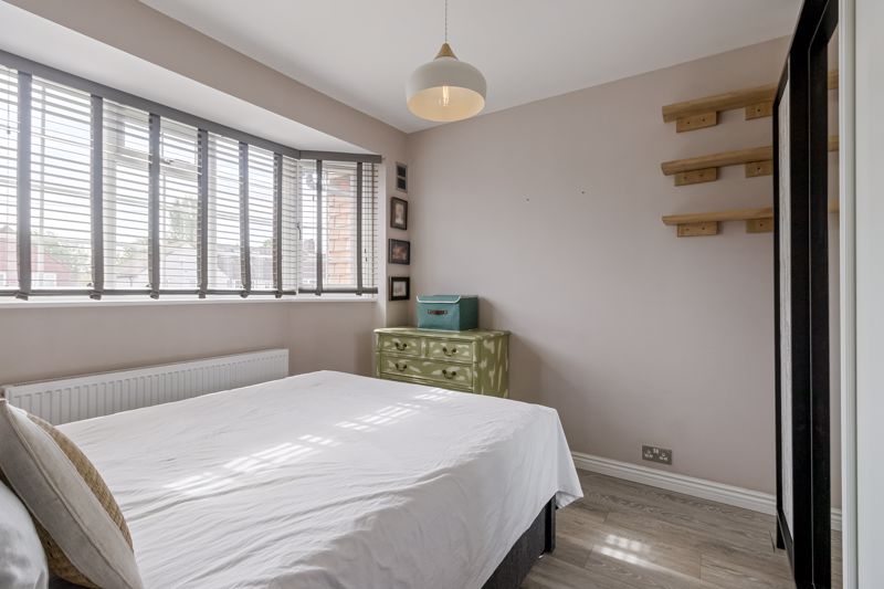 Bedroom- click for photo gallery